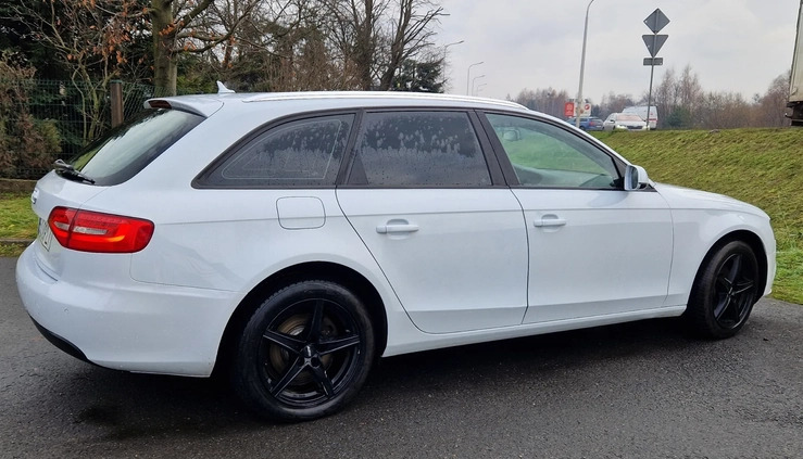Audi A4 cena 44900 przebieg: 199000, rok produkcji 2013 z Żory małe 191